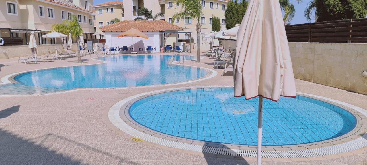 פאראלימני Stay Kyklades Resort & Spa מראה חיצוני תמונה