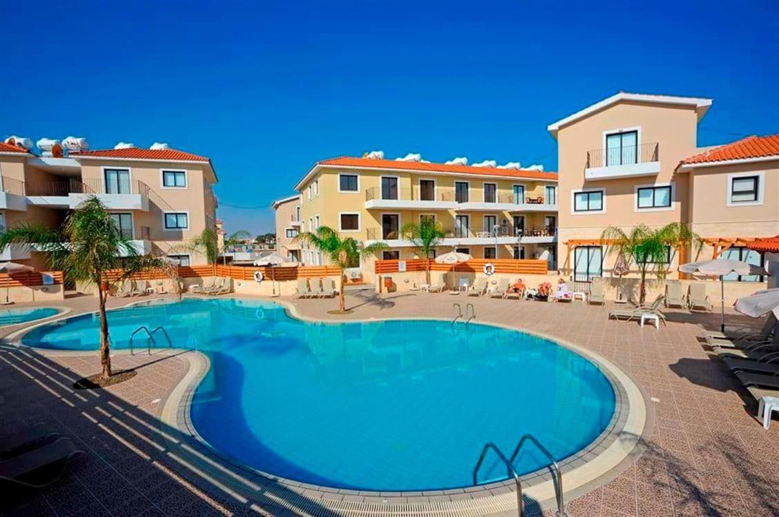 פאראלימני Stay Kyklades Resort & Spa מראה חיצוני תמונה